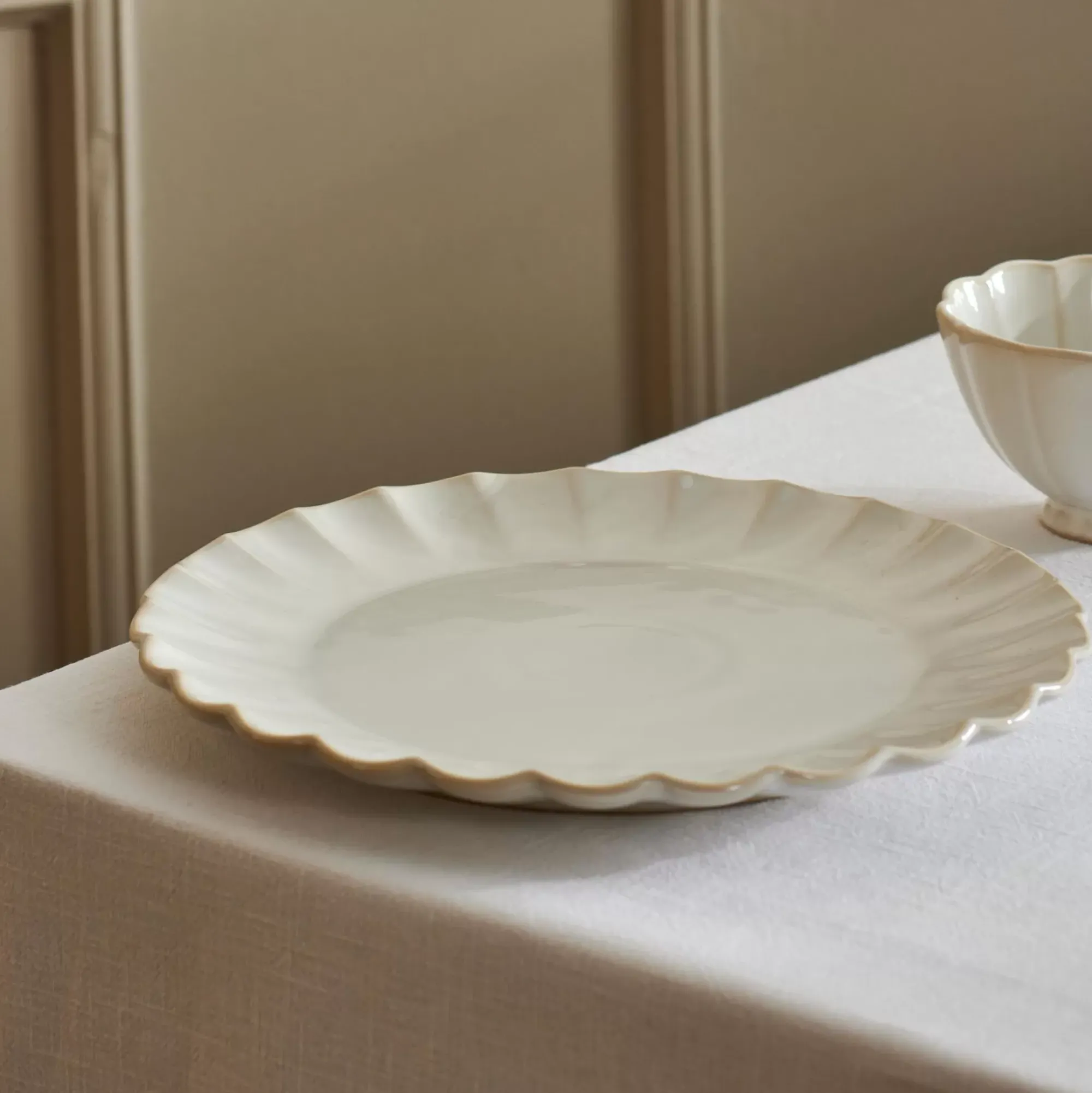 CASA Dahlia Plato Blanco Store