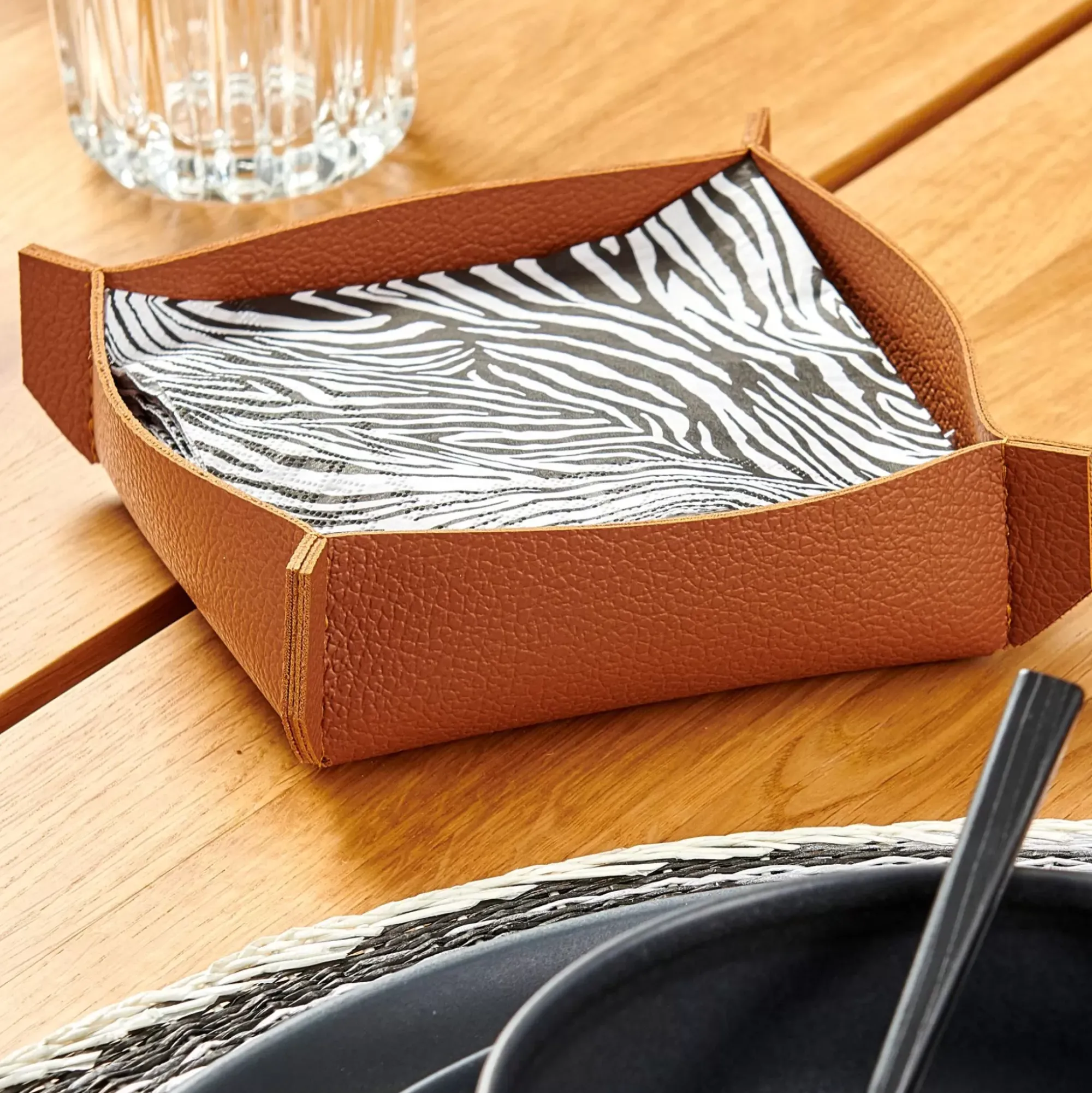 CASA Nappa Servilletero Marron New