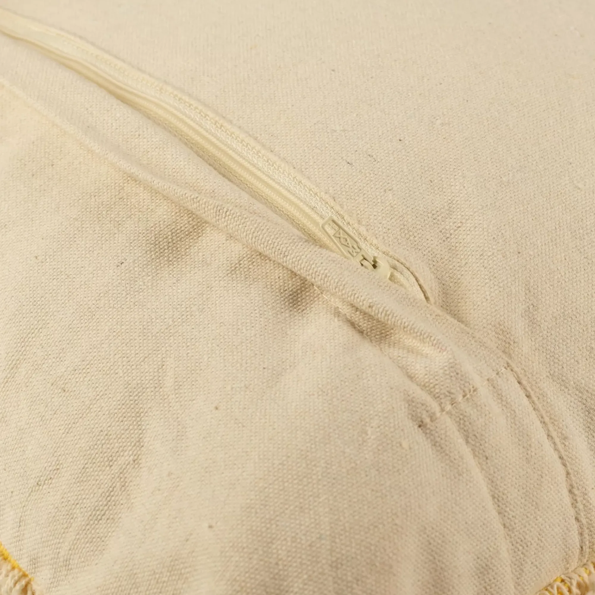 CASA Quadrado Cojin Amarillo New