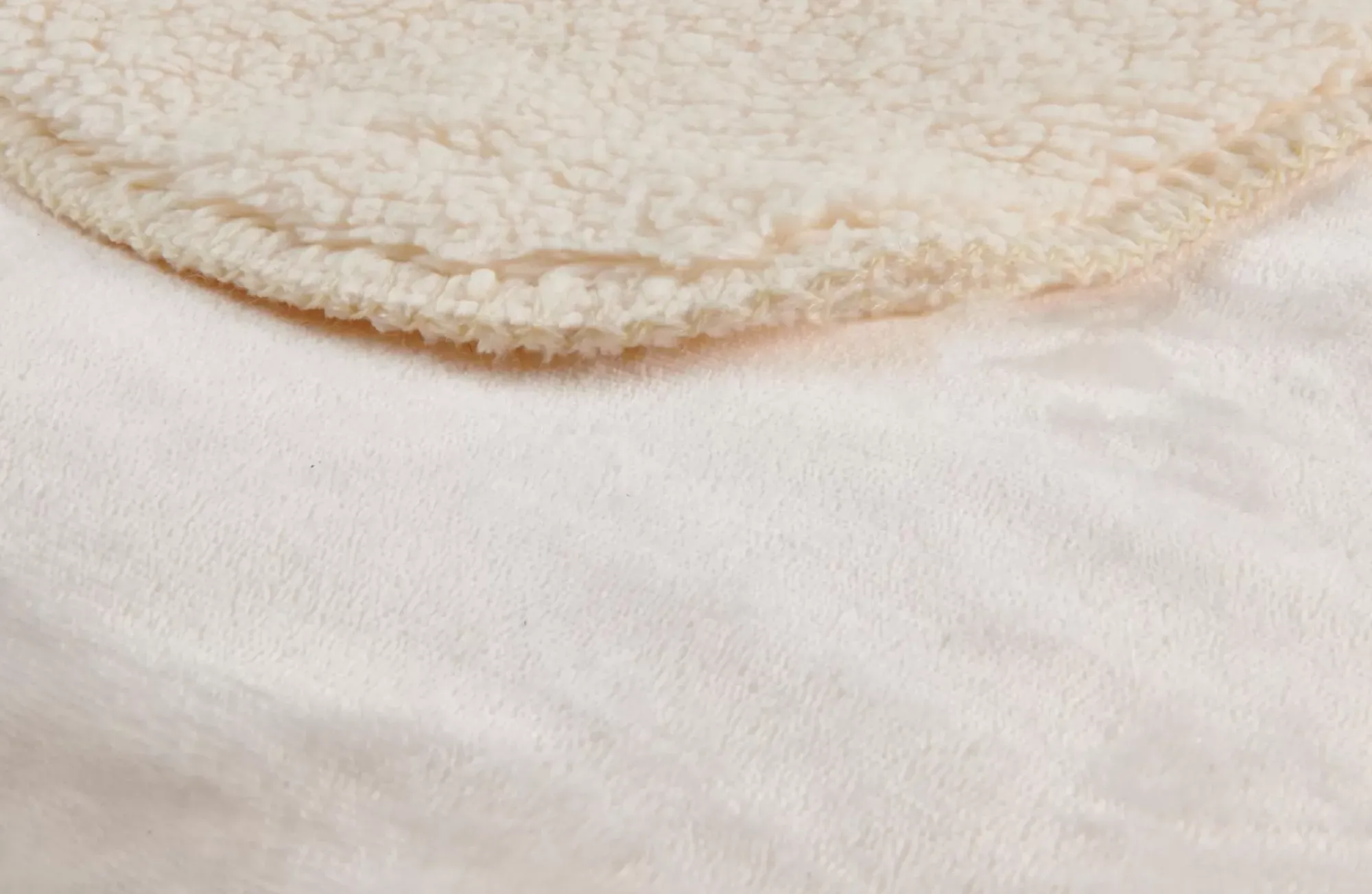 CASA Suave Manta Blanco Flash Sale